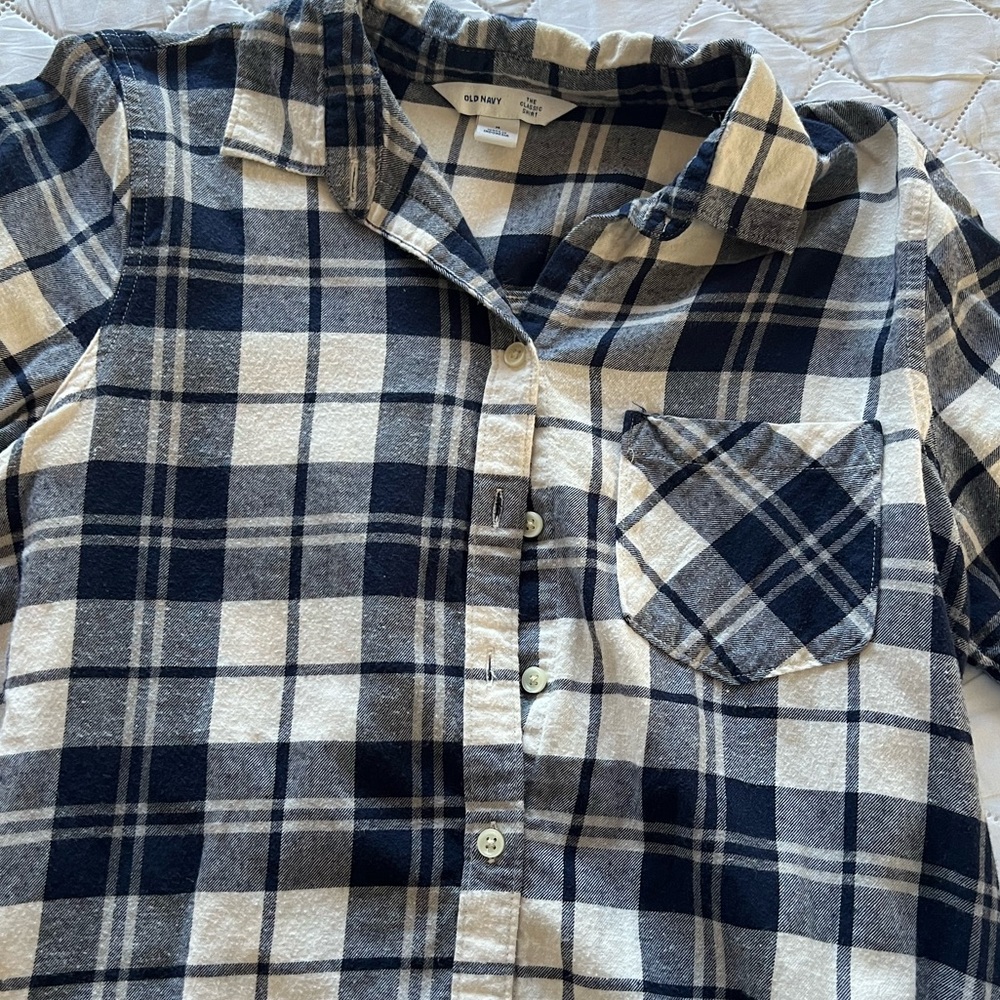 Long sleeve plaid blue shirt